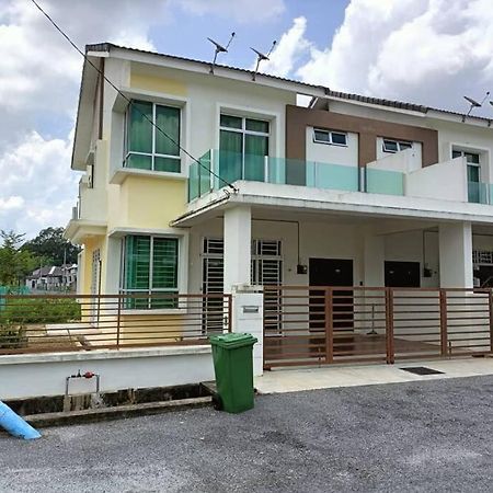 Inapan Masdar - Mumtaz Villa Changlun Exteriör bild
